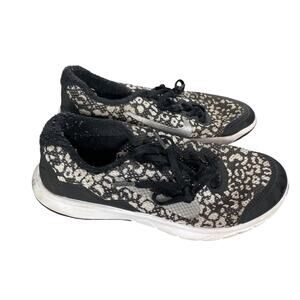 Nike Shoes Kids Size 4 Womens Size 5.5 Black Sneakers Animal Print 794882-001